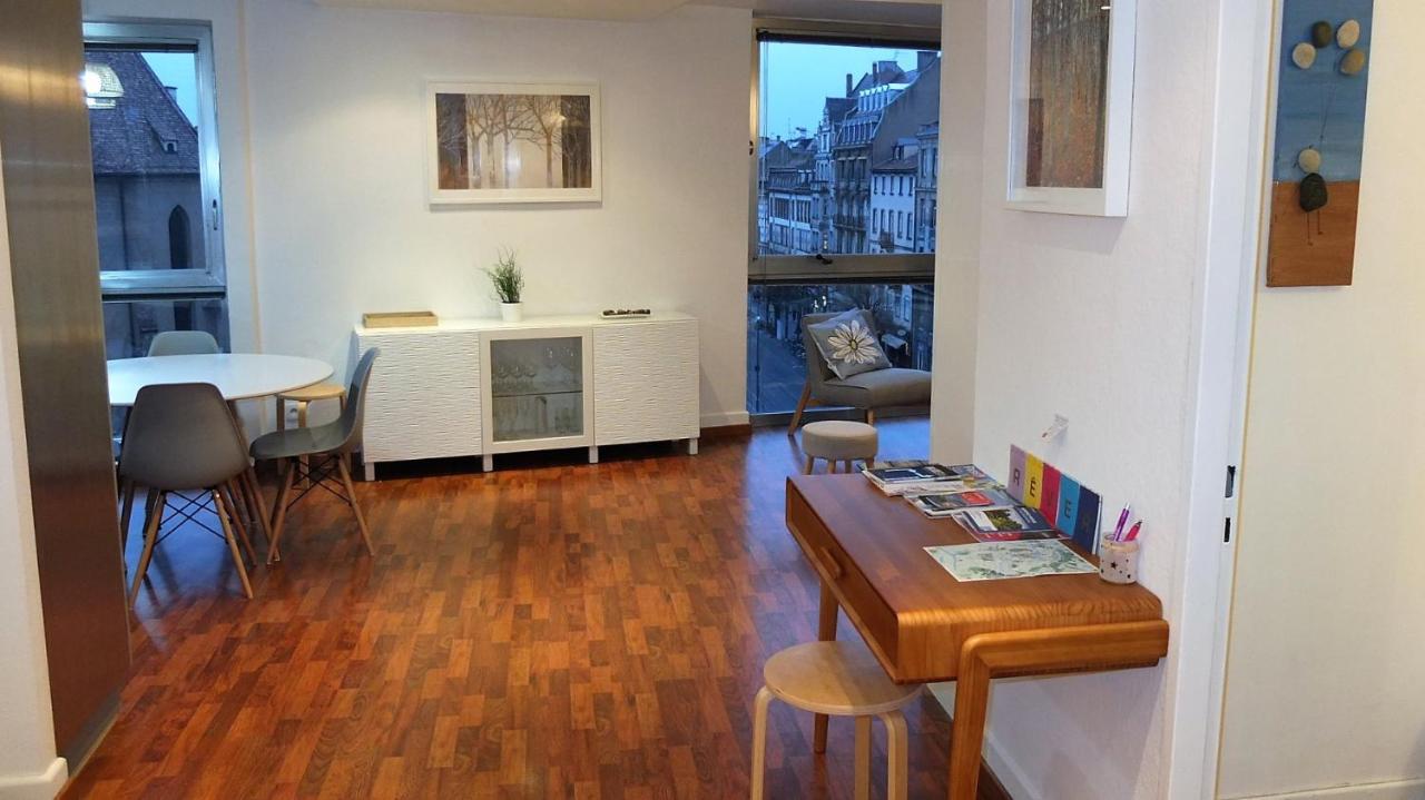 Spacieux Appartement Avec Vue Sur Les Quais Strasbourg Exterior foto